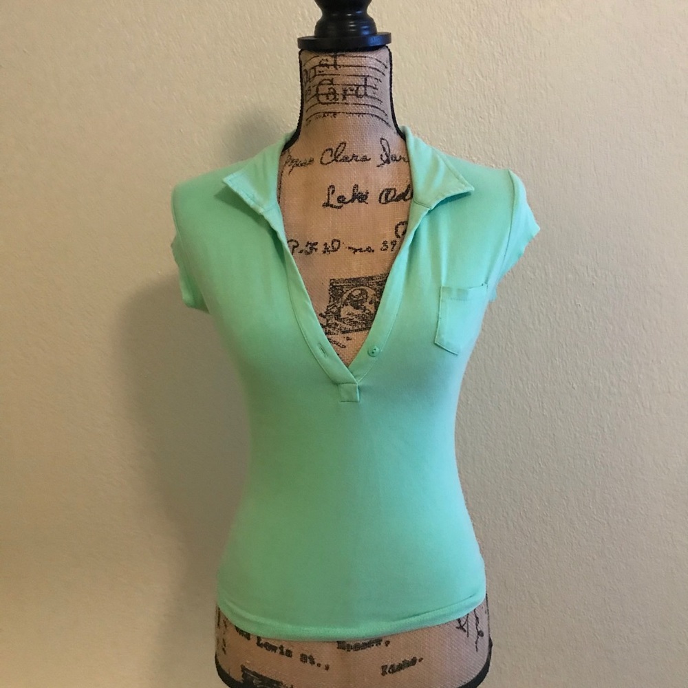 Green One Step Up cap sleeve t shirt size M